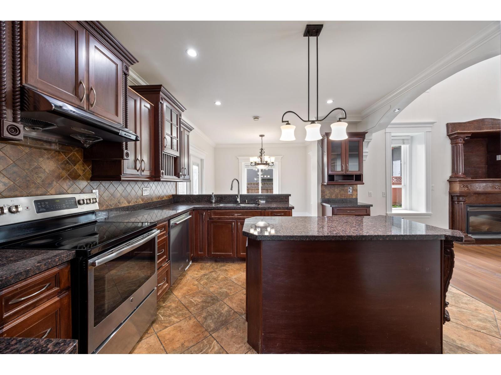 17120 85a Avenue, Surrey, British Columbia  V4N 0B1 - Photo 11 - R3071067