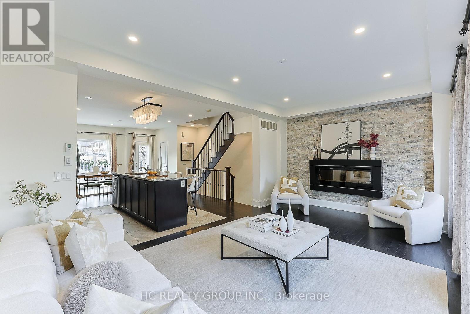 67 Kenneth Wood Crescent, Toronto, Ontario  M2N 0K3 - Photo 4 - C12592804