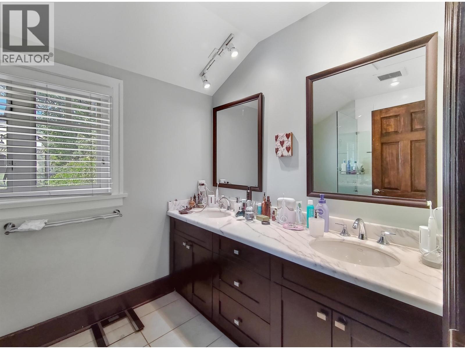 3521 W 39th Avenue, Vancouver, British Columbia  V6N 3A4 - Photo 16 - R3071274