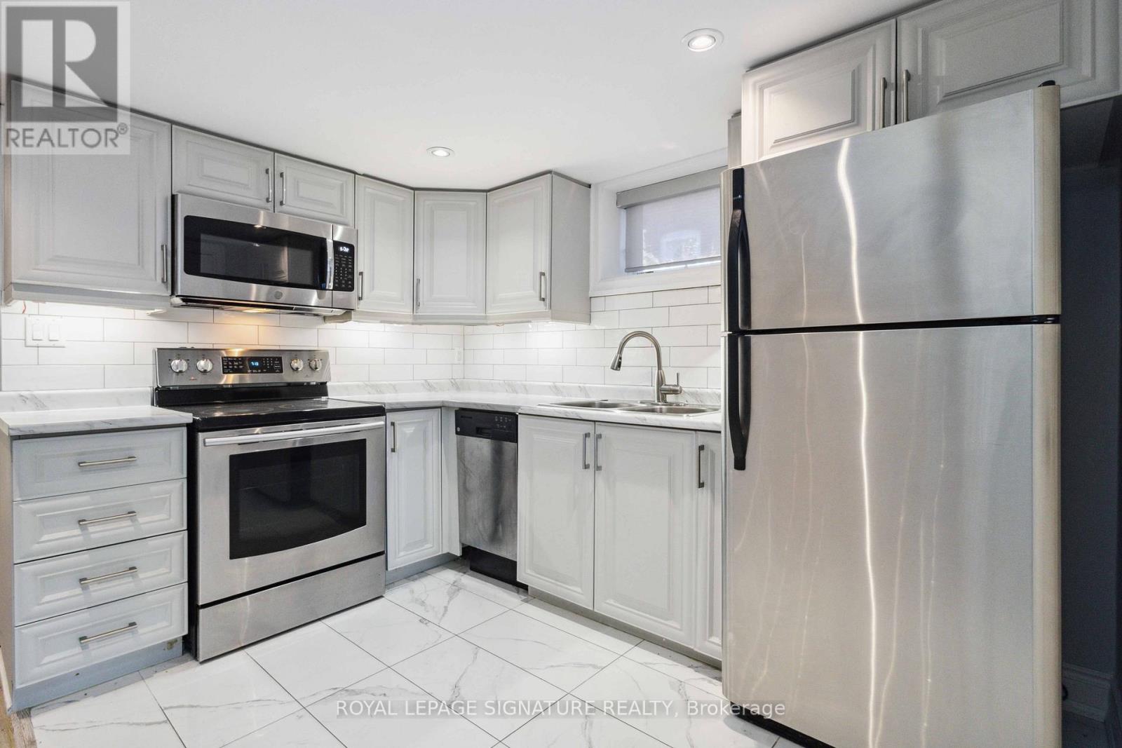 Lower - 78 Sloane Avenue, Toronto, Ontario  M4A 2A7 - Photo 8 - C12587466