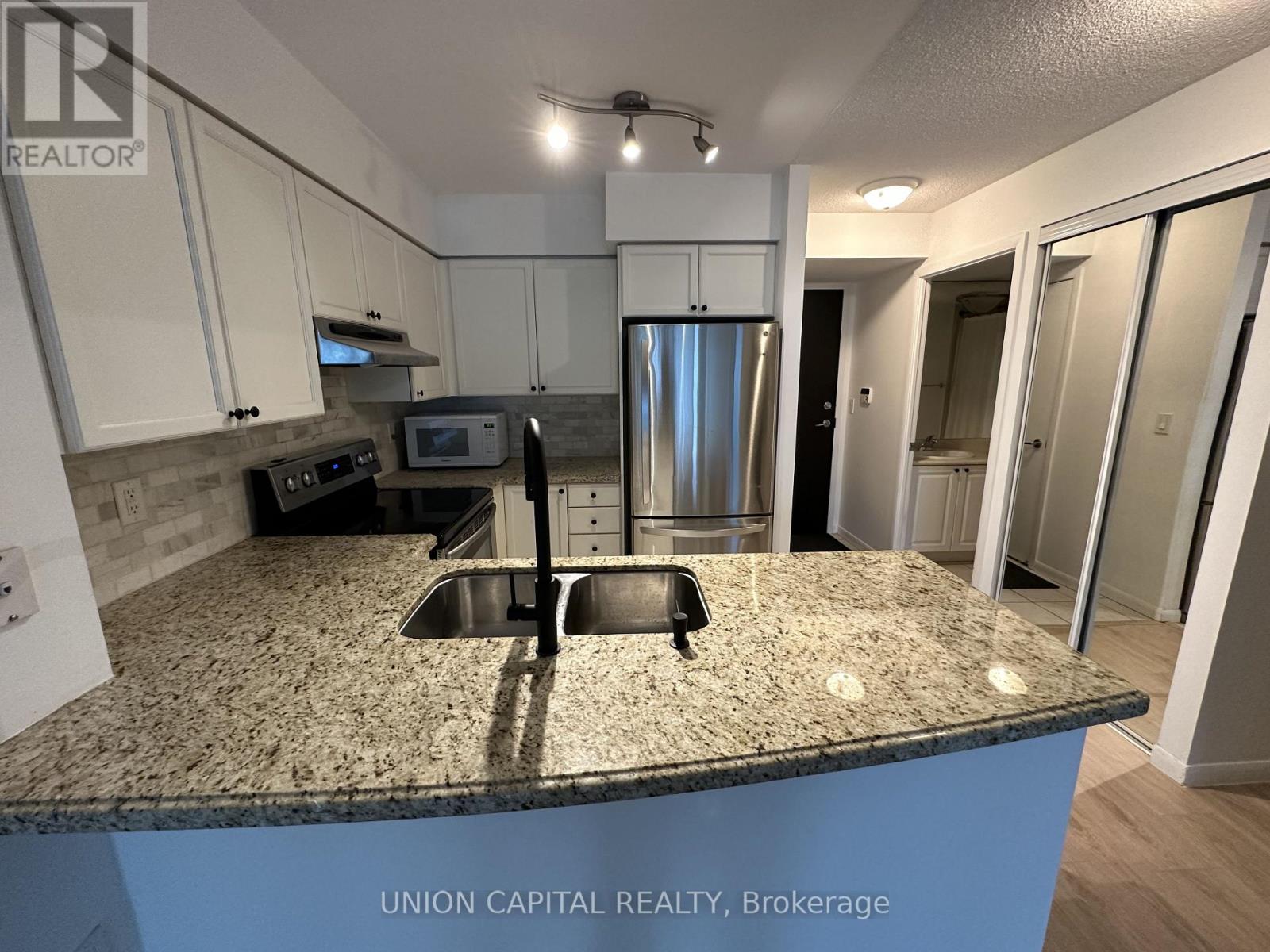 917 - 231 Fort York Boulevard, Toronto, Ontario  M5V 1B2 - Photo 4 - C12592444