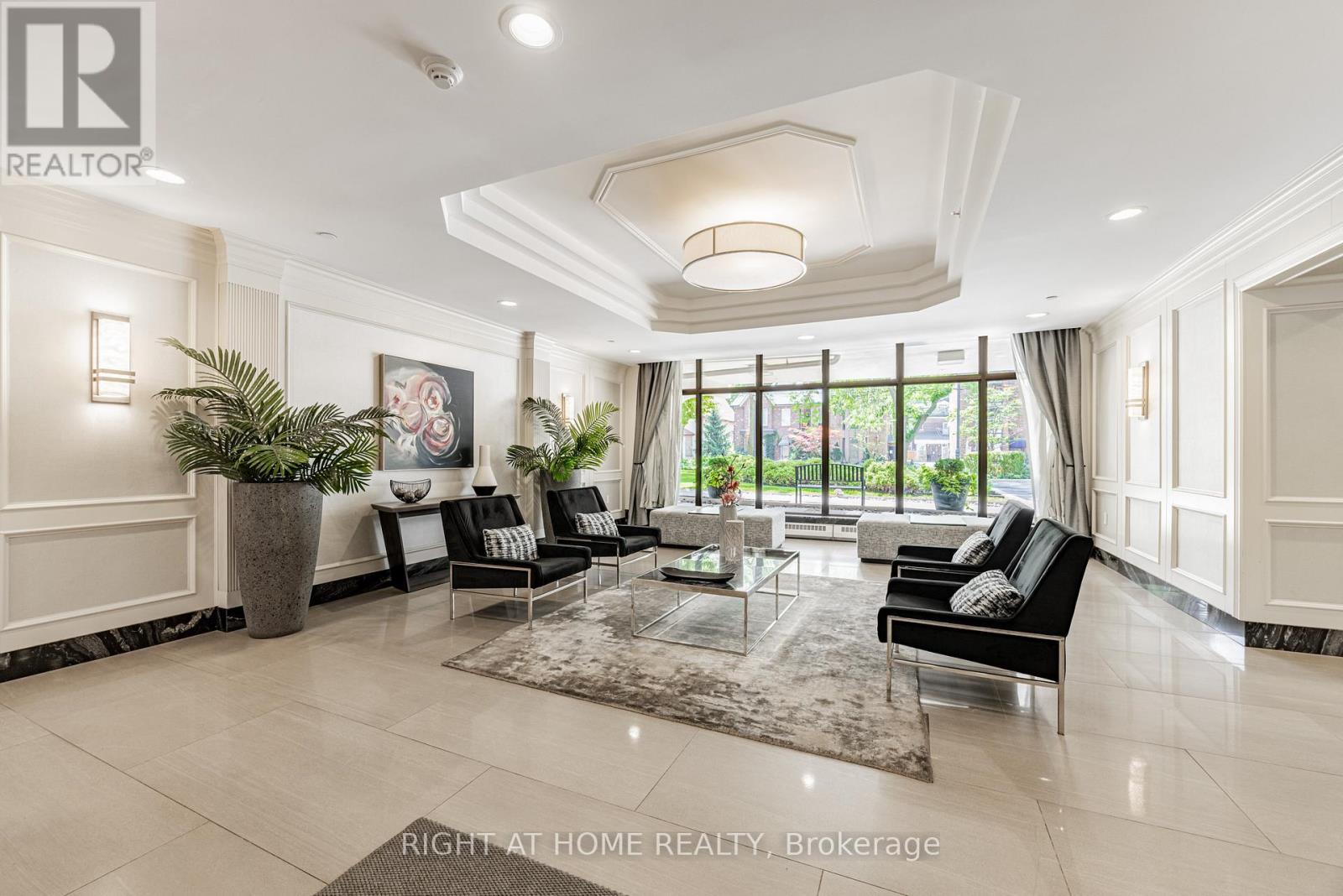 2109 - 30 Gloucester Street, Toronto, Ontario  M4Y 1L8 - Photo 2 - C12592354