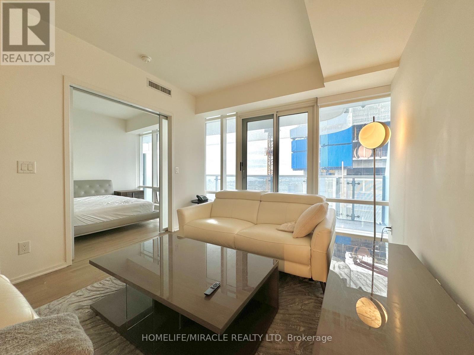 6307 - 1 Bloor Street, Toronto, Ontario  M4W 0A8 - Photo 4 - C12592448