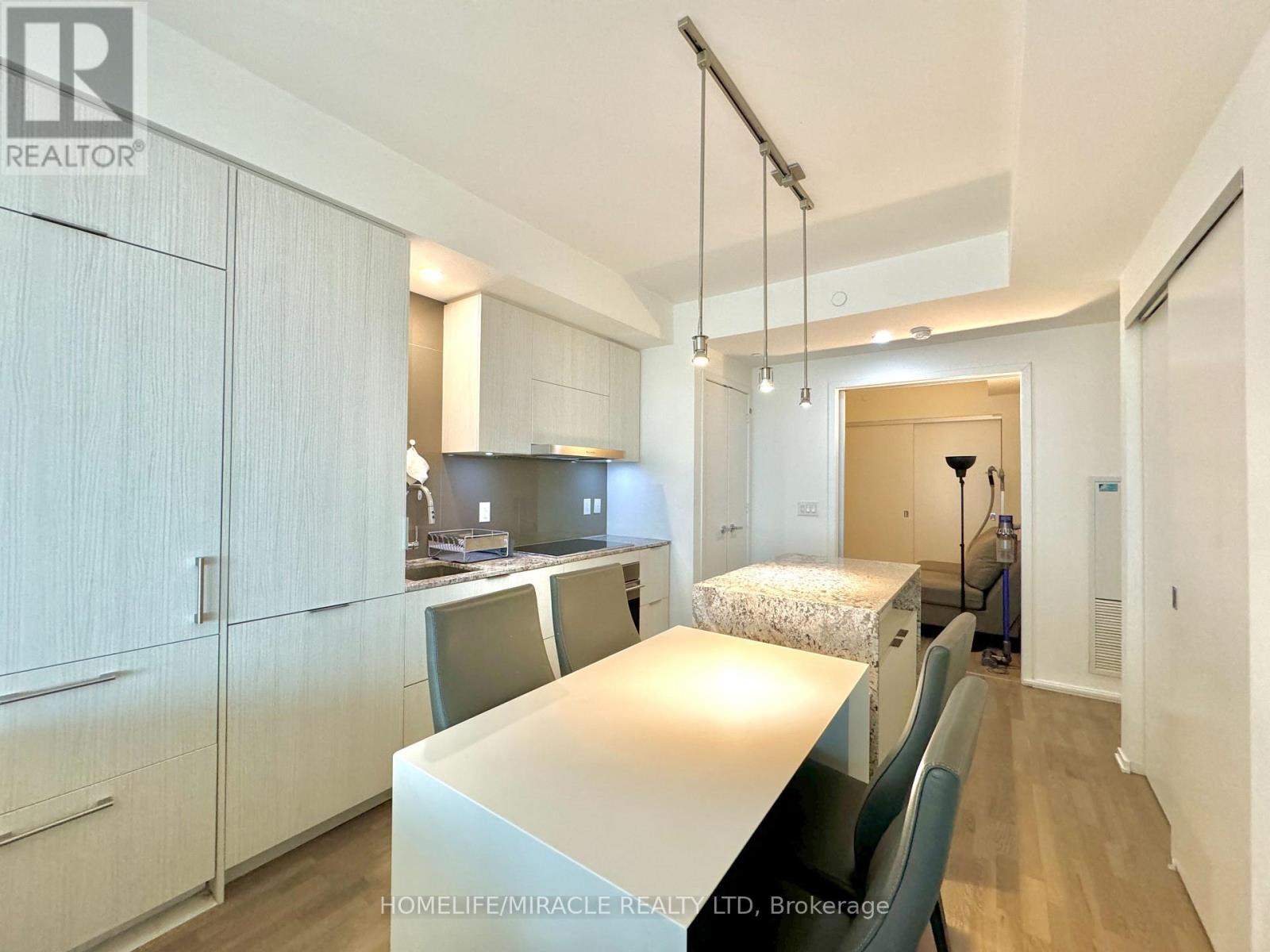 6307 - 1 BLOOR STREET, Toronto, Ontario