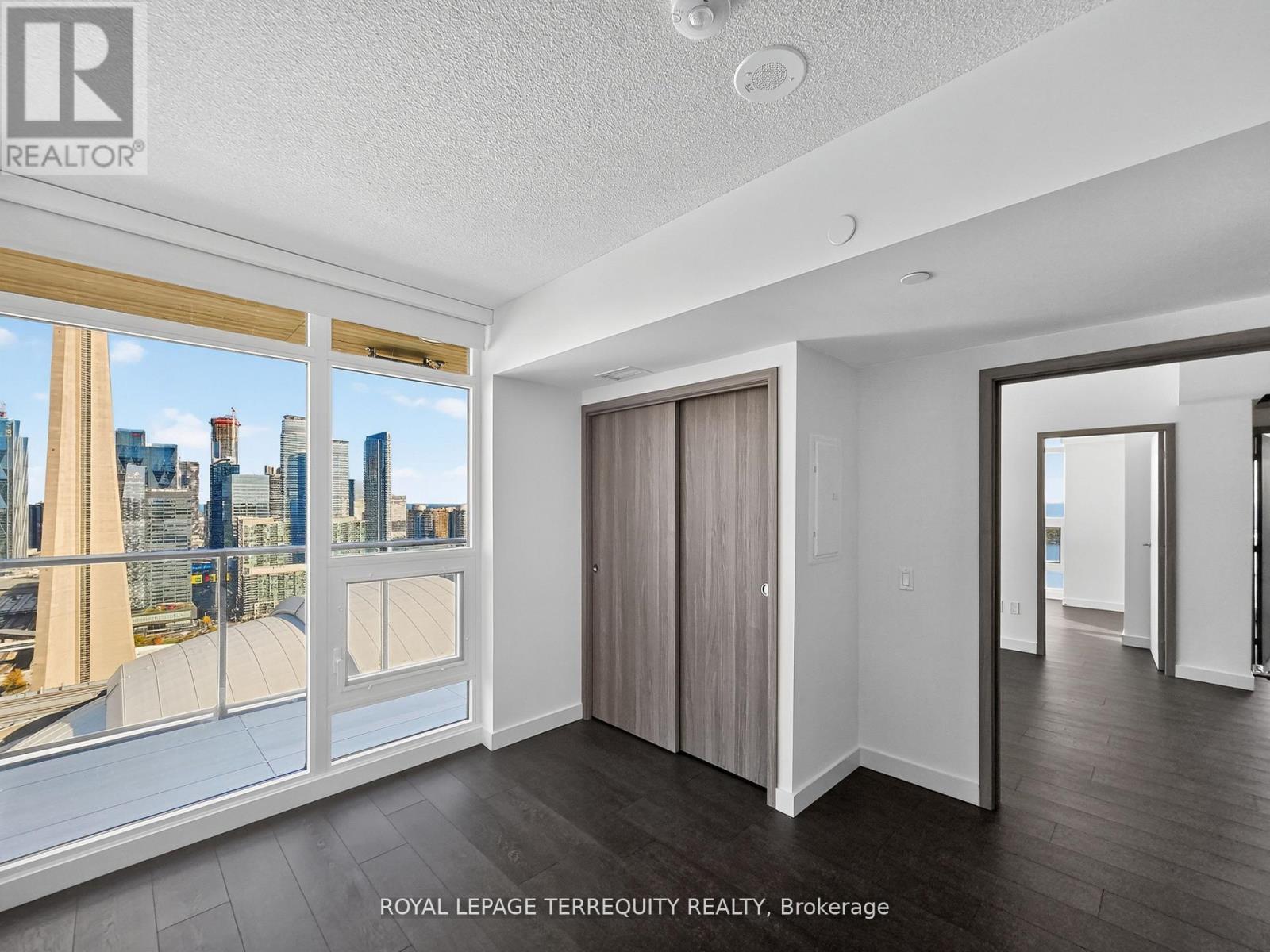 4505a - 1 Concord Cityplace Way, Toronto, Ontario  M5V 0X3 - Photo 13 - C12592574