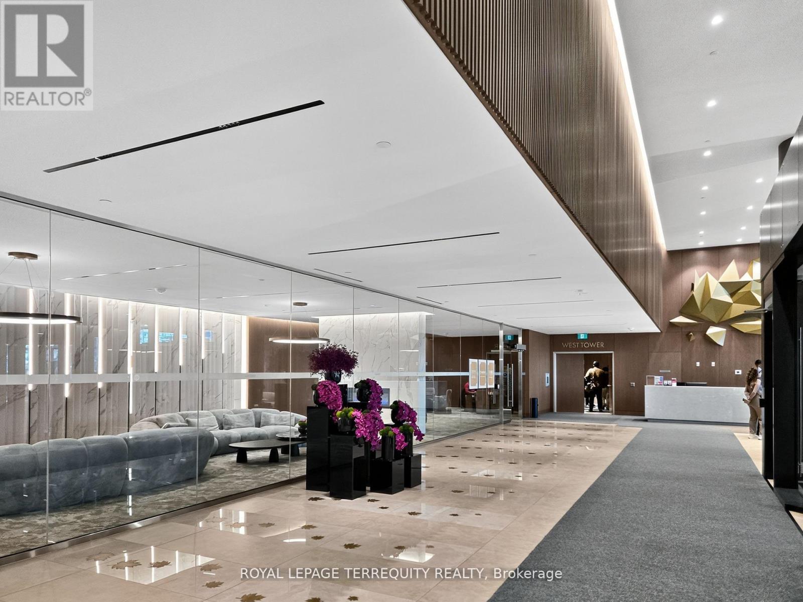 4505a - 1 Concord Cityplace Way, Toronto, Ontario  M5V 0X3 - Photo 2 - C12592574