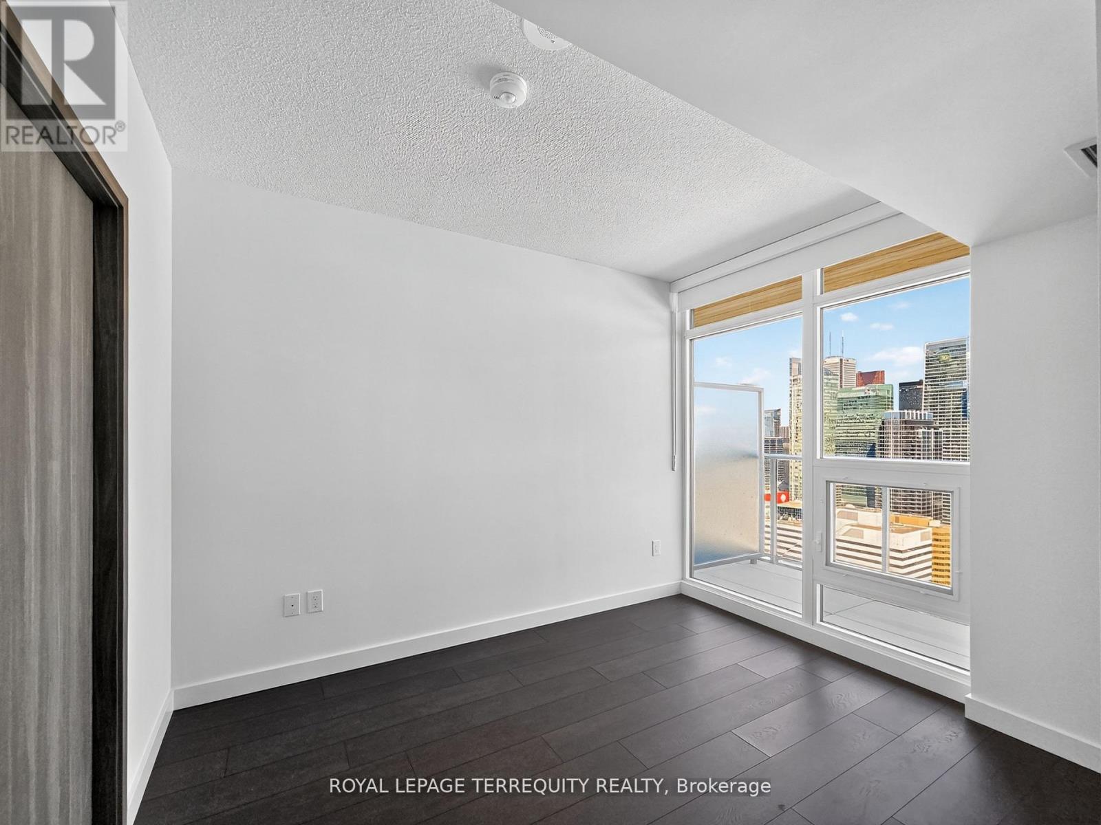 4505a - 1 Concord Cityplace Way, Toronto, Ontario  M5V 0X3 - Photo 12 - C12592574