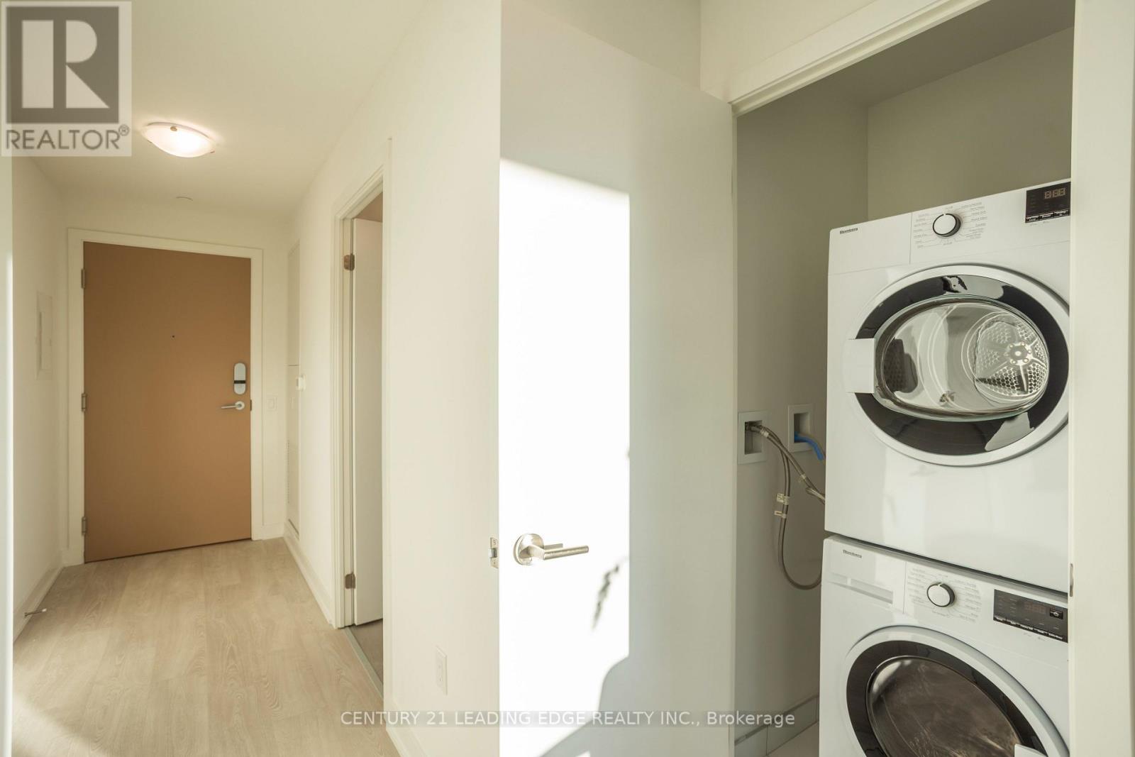 615 - 1 Quarrington Lane, Toronto, Ontario  M3C 0S4 - Photo 3 - C12592578