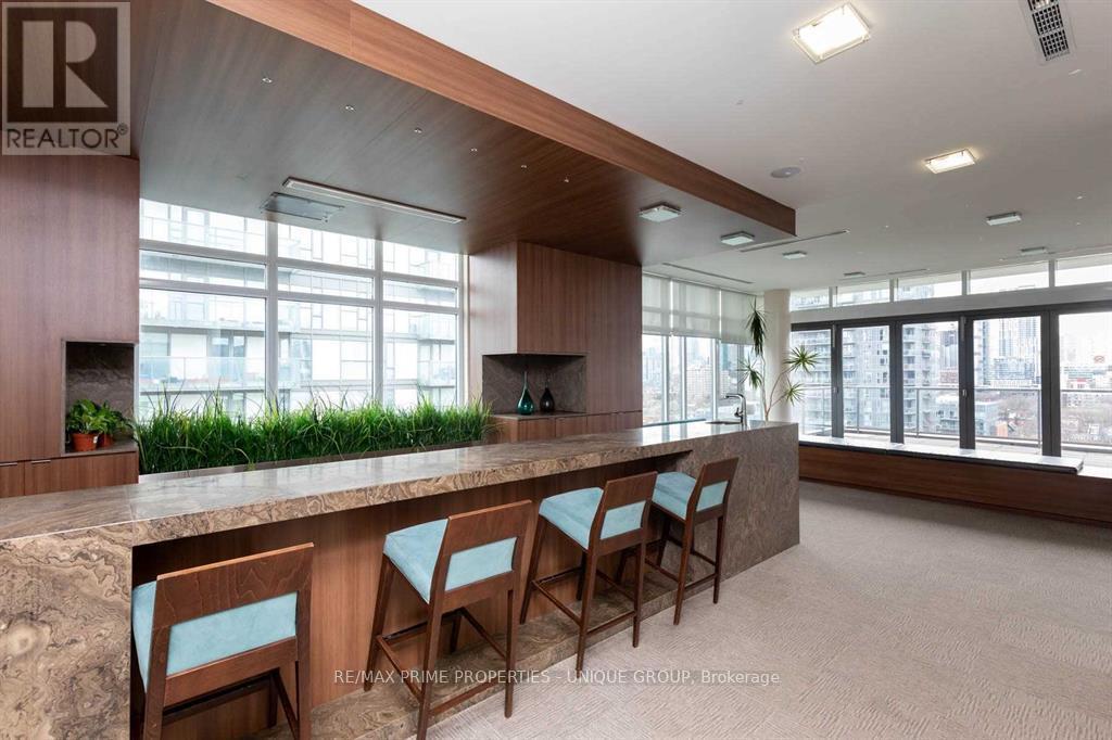 812 - 260 Sackville Street, Toronto, Ontario  M5A 0B3 - Photo 16 - C12592522