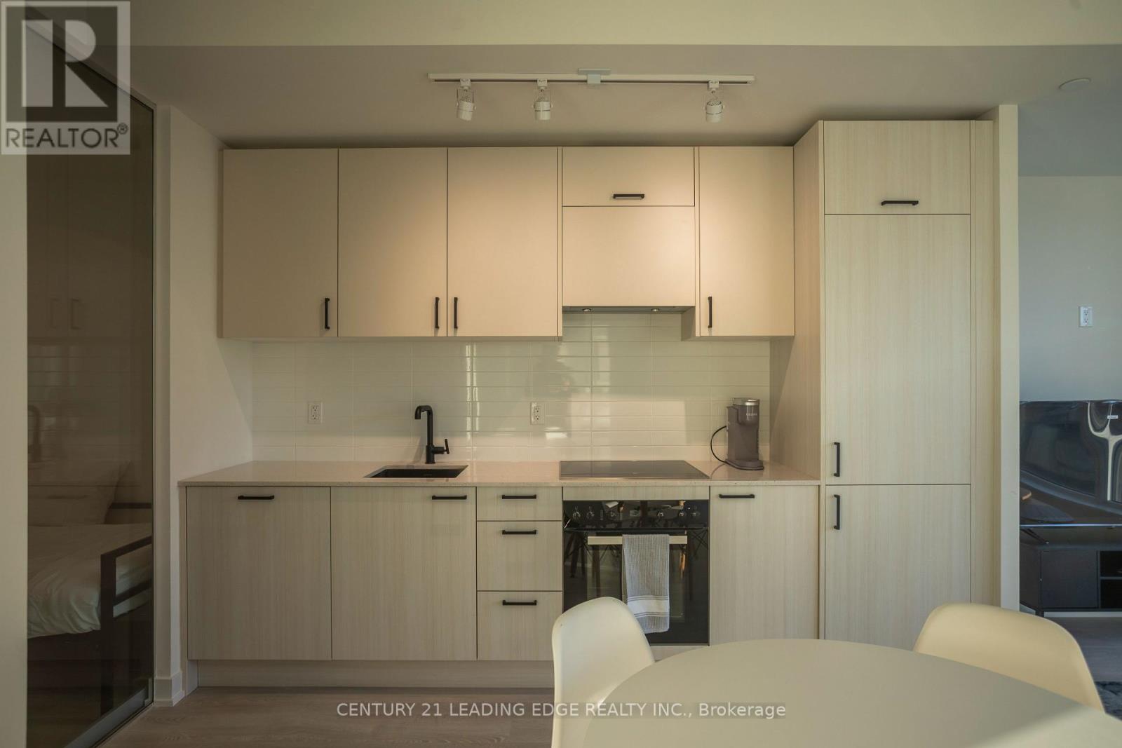 615 - 1 Quarrington Lane, Toronto (Banbury-Don Mills), Ontario  M3C 0S4 - Photo 7 - C12592578