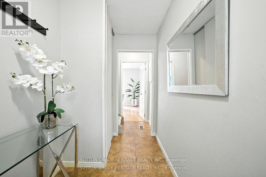 29 - 601 Galahad Drive, Oshawa, Ontario  L1K 1L9 - Photo 5 - E12433823