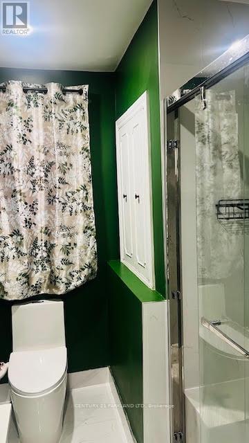 8 Kingsmere Crescent, Toronto, Ontario  M1M 3B3 - Photo 18 - E12482346