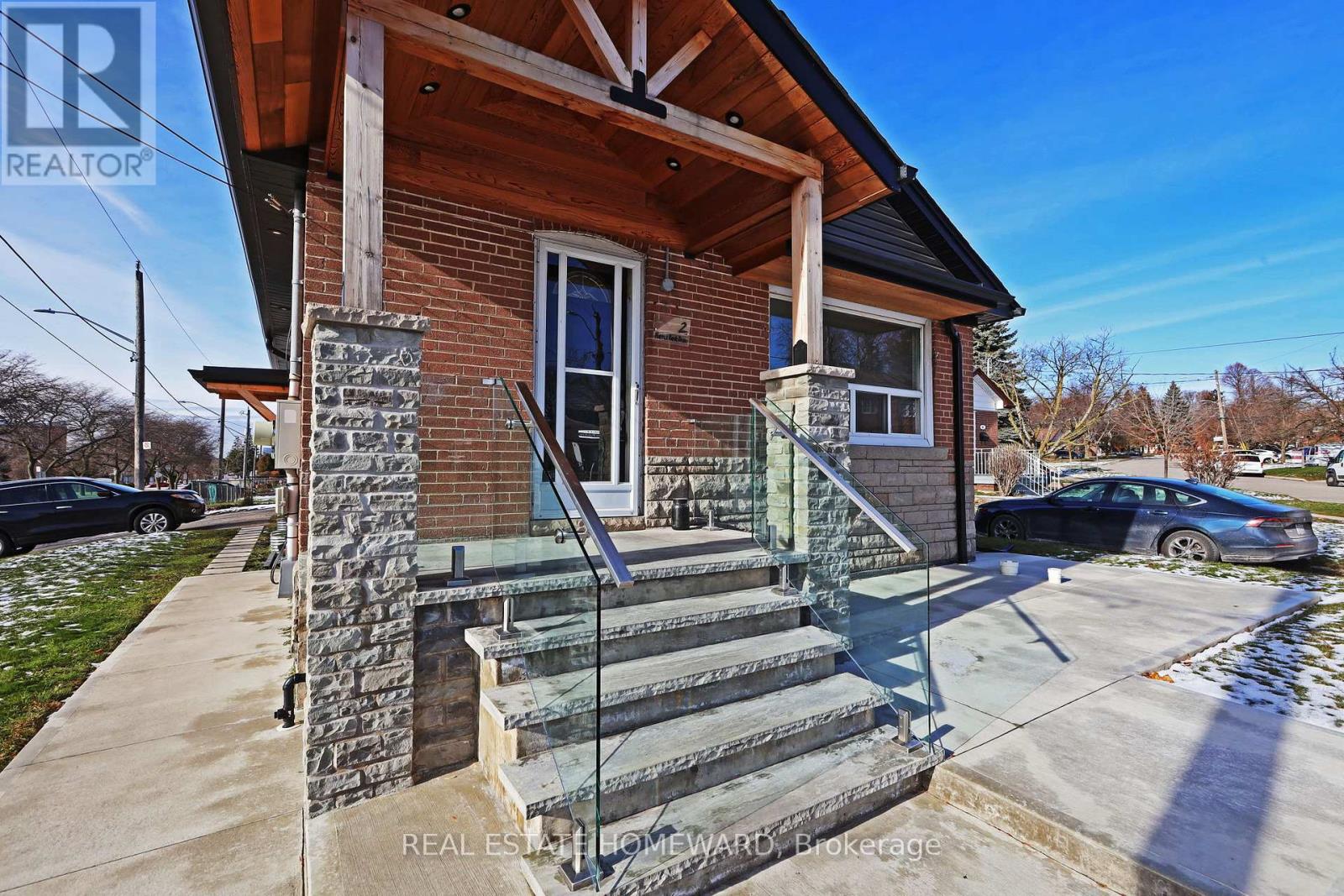 Main - 2 Harris Park Drive, Toronto, Ontario M1L 2Z9 - Photo 3 - E12586792