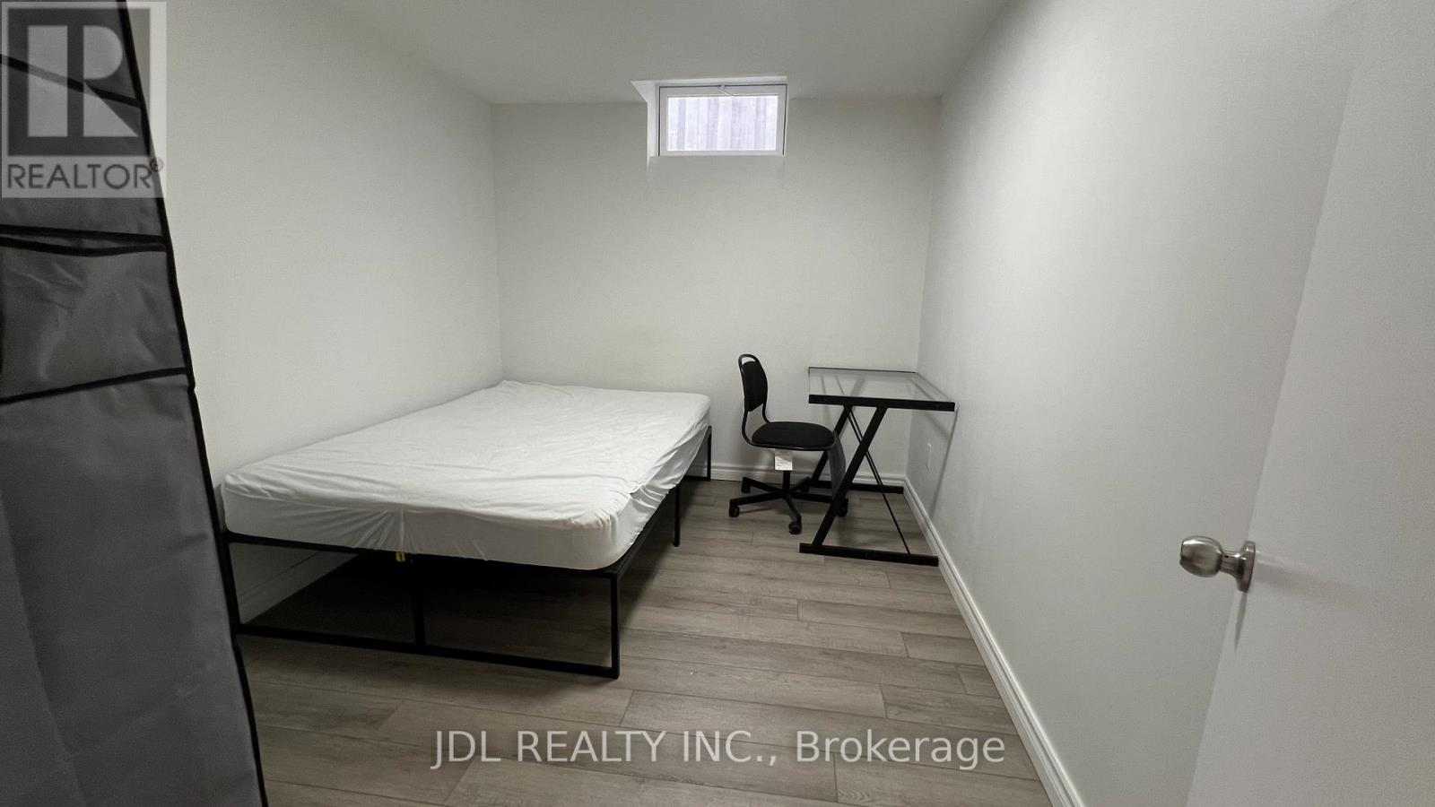 Apartment B - 201 Enchanted Hills Crescent, Toronto, Ontario  M1V 3P1 - Photo 5 - E12591596