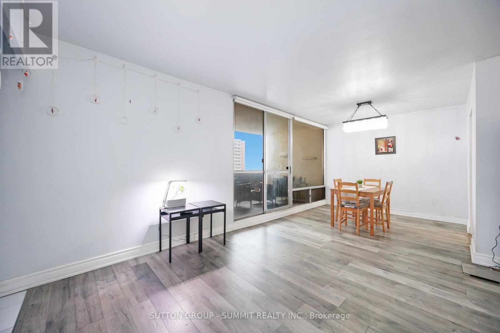 2110 - 5 Massey Square, Toronto, Ontario  M4C 5L6 - Photo 13 - E12591630
