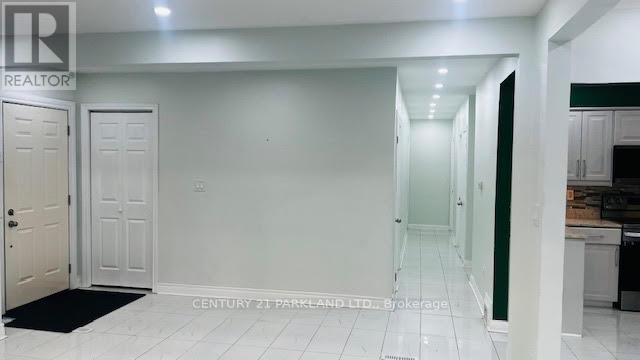 8 Kingsmere Crescent, Toronto, Ontario  M1M 3B3 - Photo 7 - E12482346