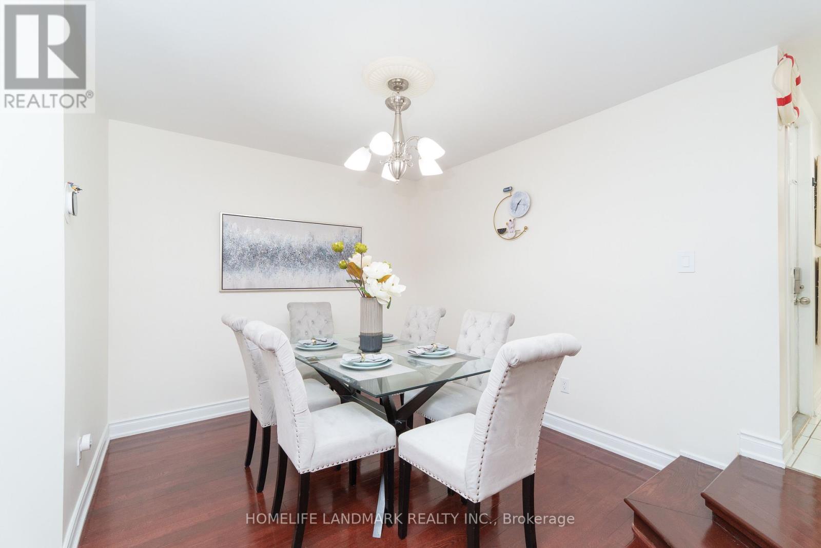 20 Croach Crescent, Toronto, Ontario  M1S 4J1 - Photo 4 - E12591568