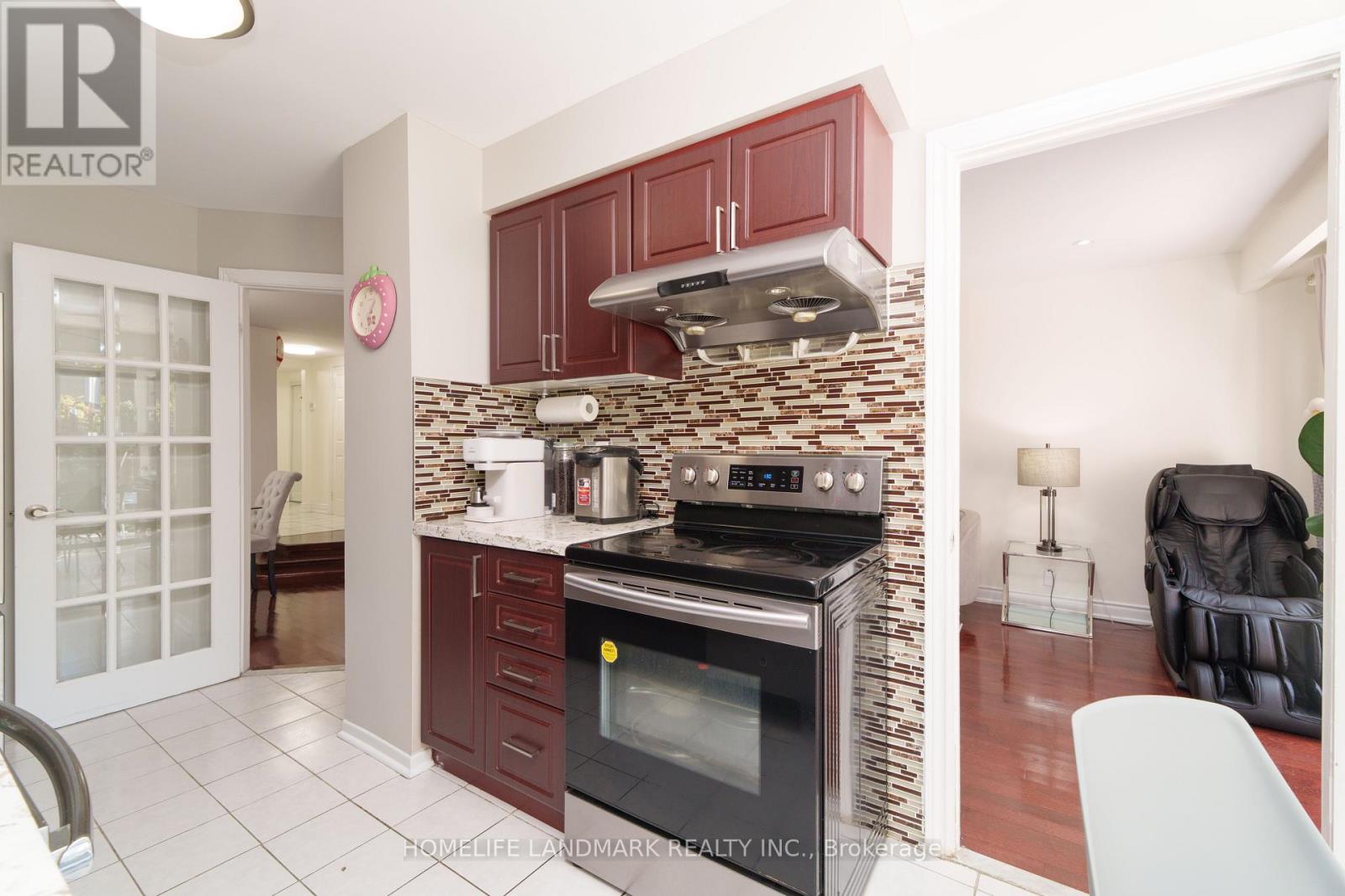 20 Croach Crescent, Toronto, Ontario  M1S 4J1 - Photo 6 - E12591568