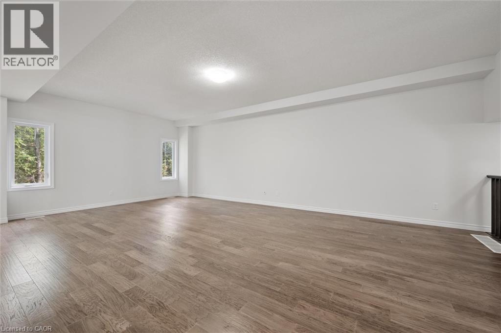 252 Otterbein Road, Kitchener, Ontario  N2B 0A7 - Photo 8 - 40786492