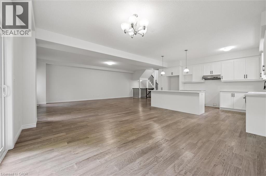 252 Otterbein Road, Kitchener, Ontario  N2B 0A7 - Photo 14 - 40786492