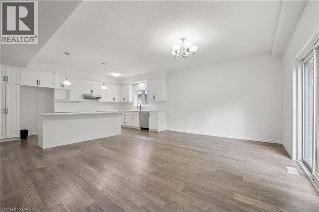 252 Otterbein Road, Kitchener, Ontario  N2B 0A7 - Photo 13 - 40786492