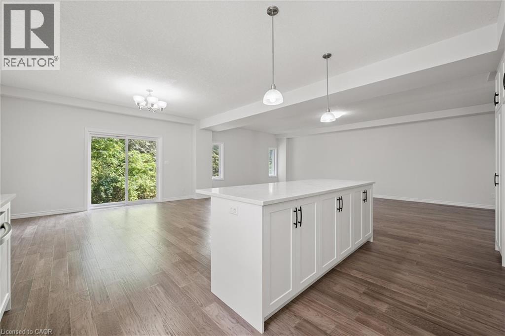 252 Otterbein Road, Kitchener, Ontario  N2B 0A7 - Photo 21 - 40786492