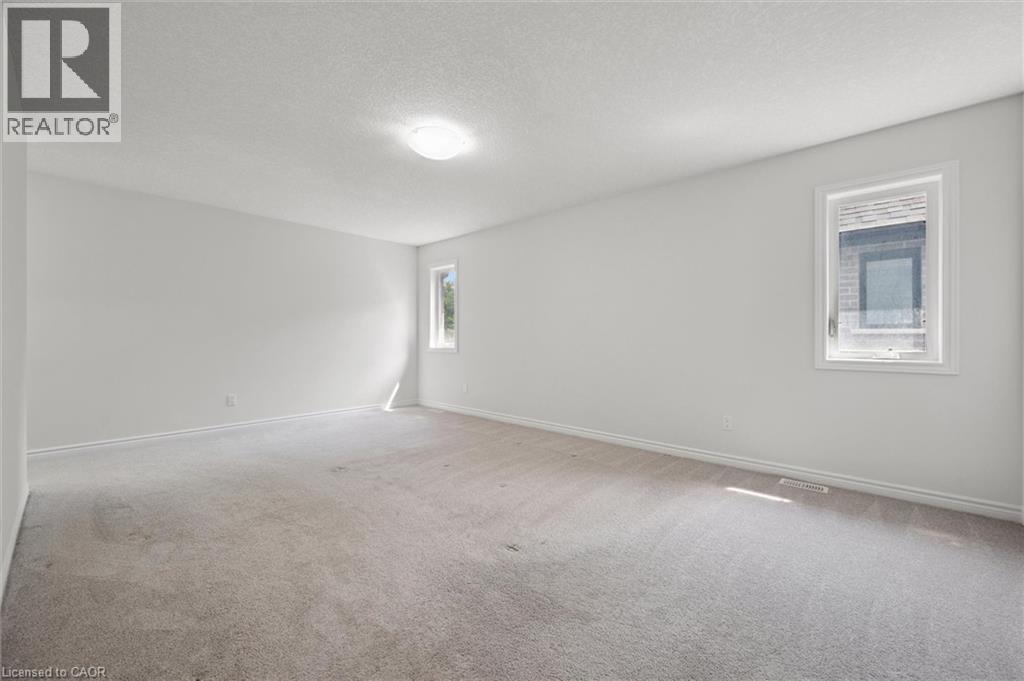 252 Otterbein Road, Kitchener, Ontario  N2B 0A7 - Photo 39 - 40786492