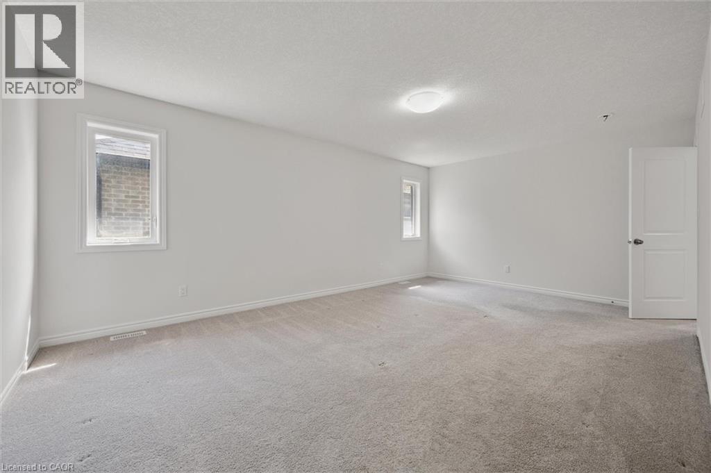 252 Otterbein Road, Kitchener, Ontario  N2B 0A7 - Photo 41 - 40786492