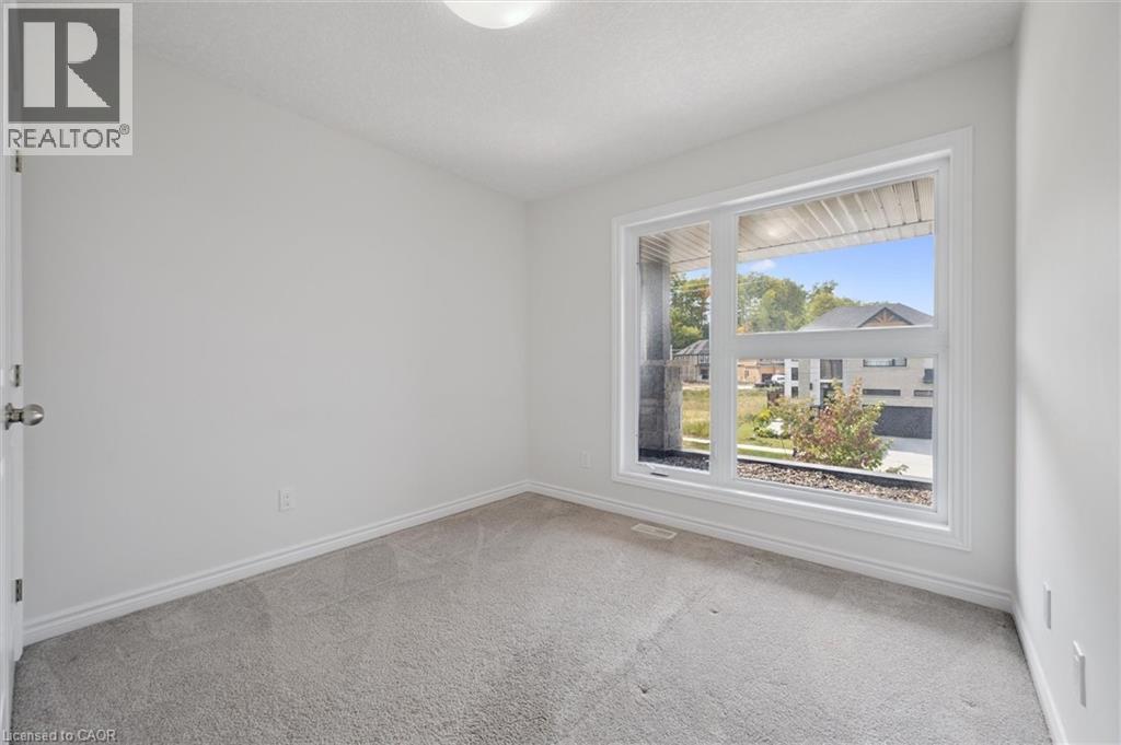 252 Otterbein Road, Kitchener, Ontario  N2B 0A7 - Photo 31 - 40786492