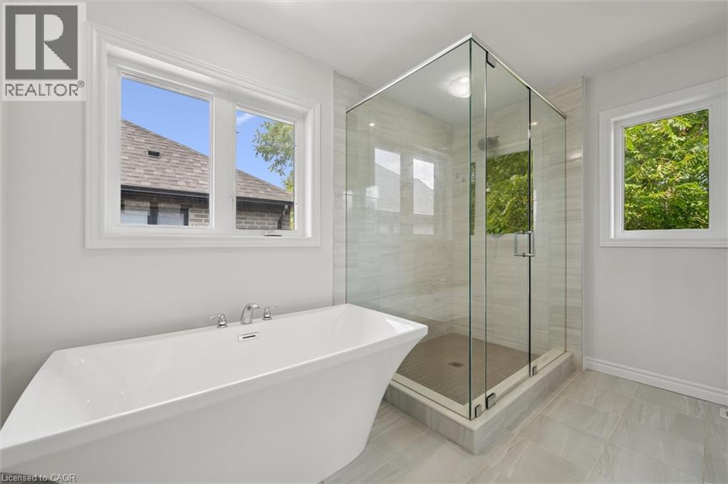 252 Otterbein Road, Kitchener, Ontario  N2B 0A7 - Photo 46 - 40786492