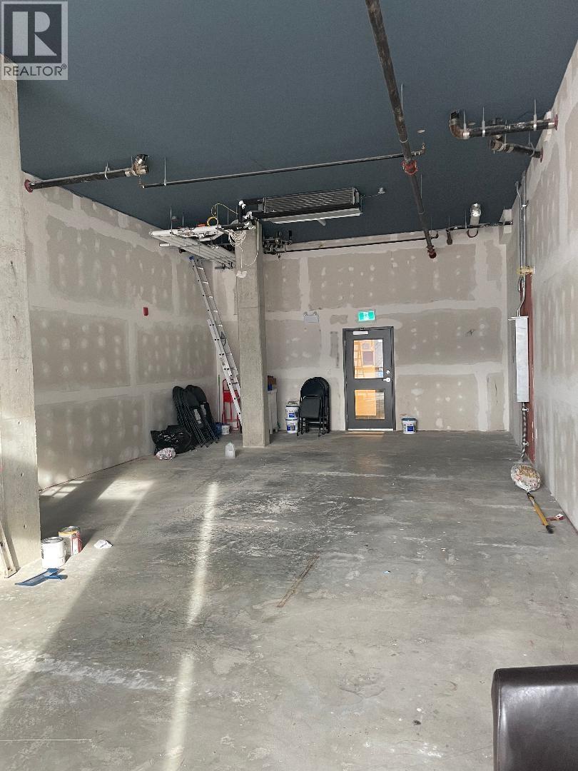 253 422 E 3rd Street, North Vancouver, British Columbia V7L 0K1 - Photo 4 - C8074225