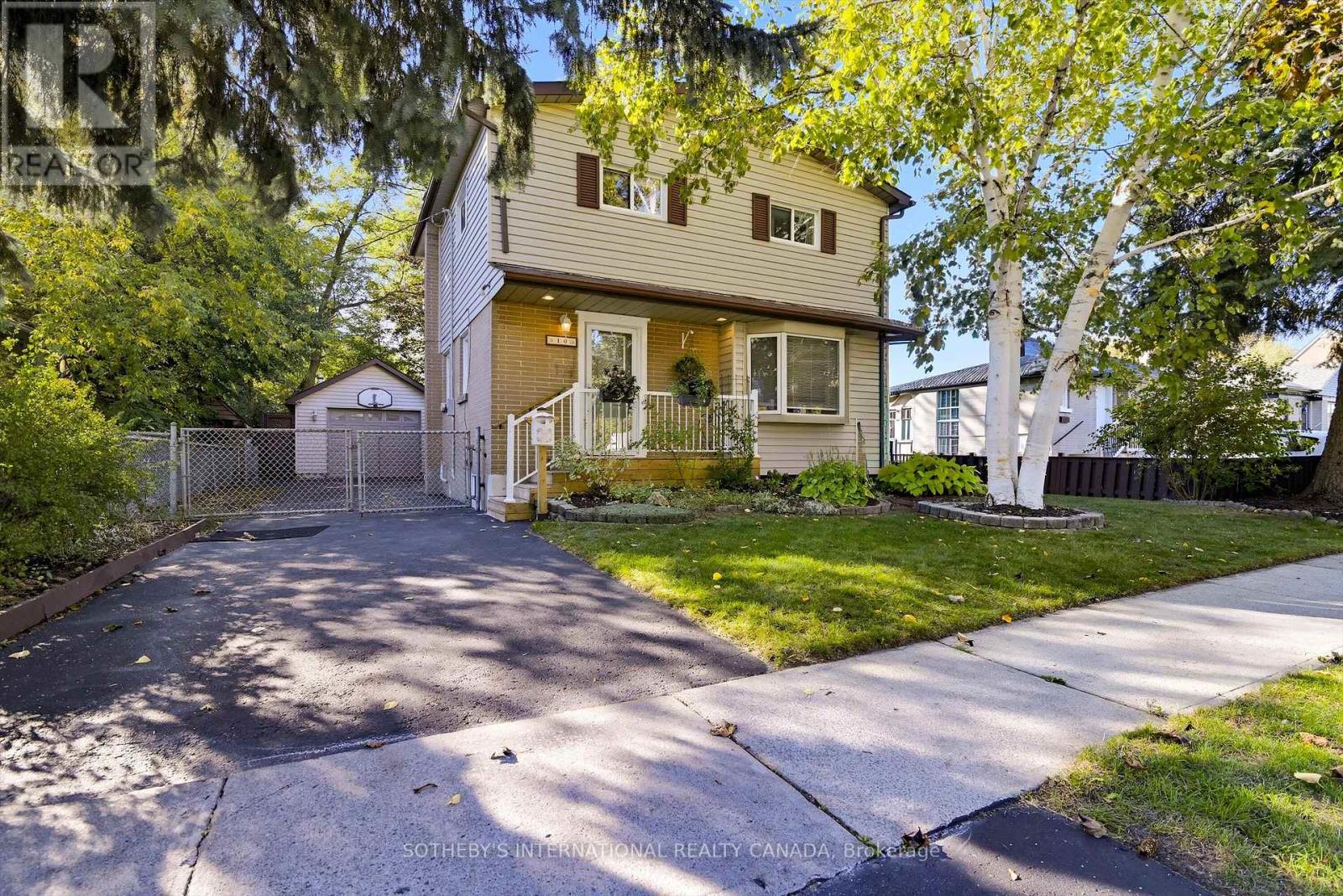 10 ROOSEVELT AVENUE, Ajax, Ontario