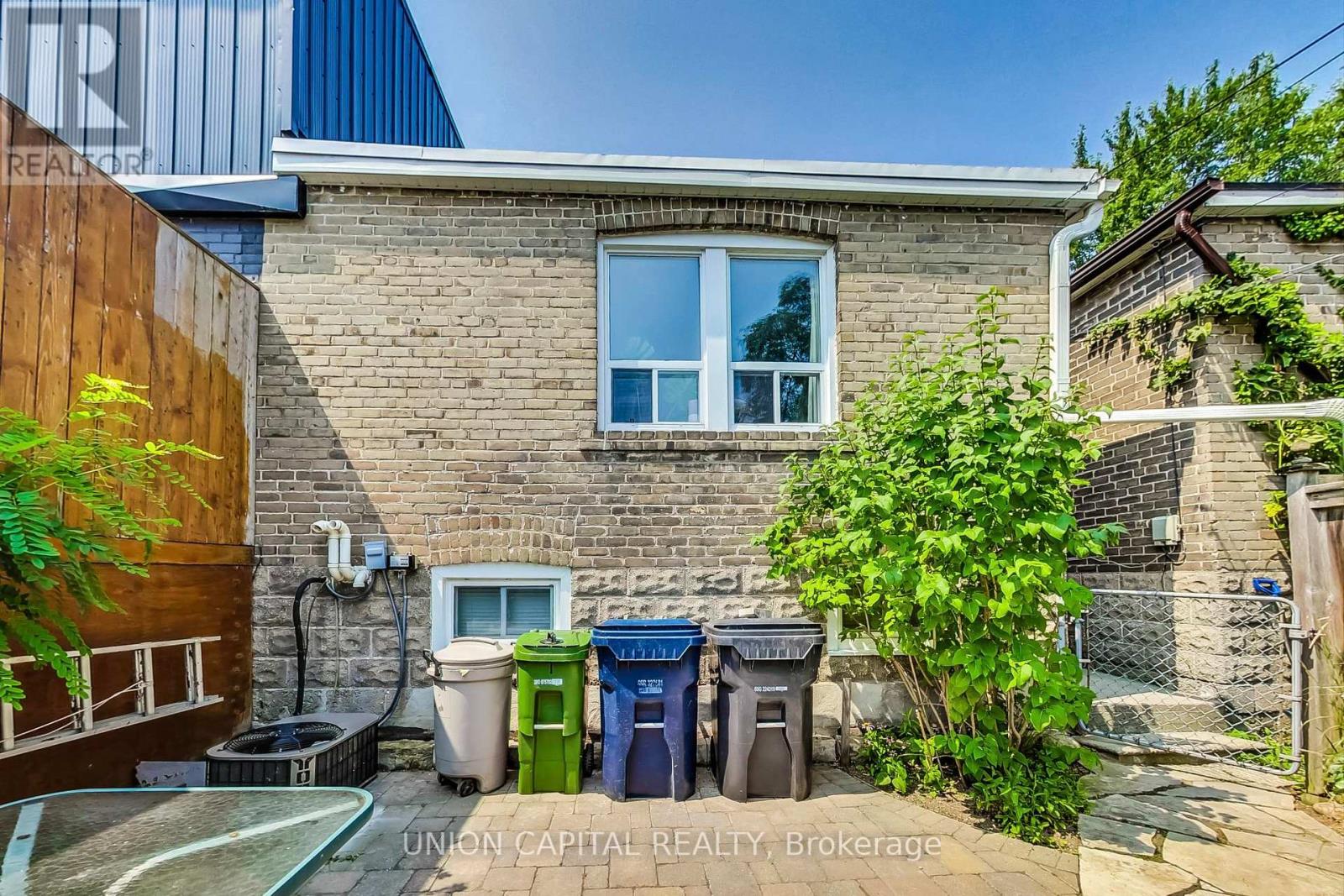 Upper - 317 Victoria Park Avenue, Toronto, Ontario  M4E 3S7 - Photo 24 - E12592002