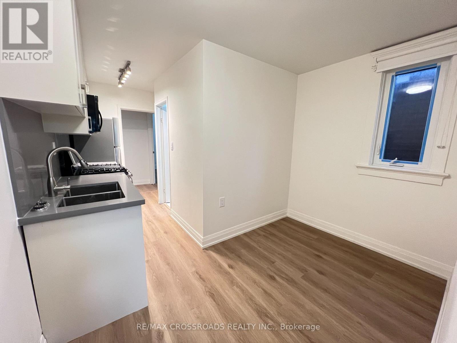Unit 2 - 82 Curzon Street, Toronto, Ontario  M4M 3B4 - Photo 7 - E12591970