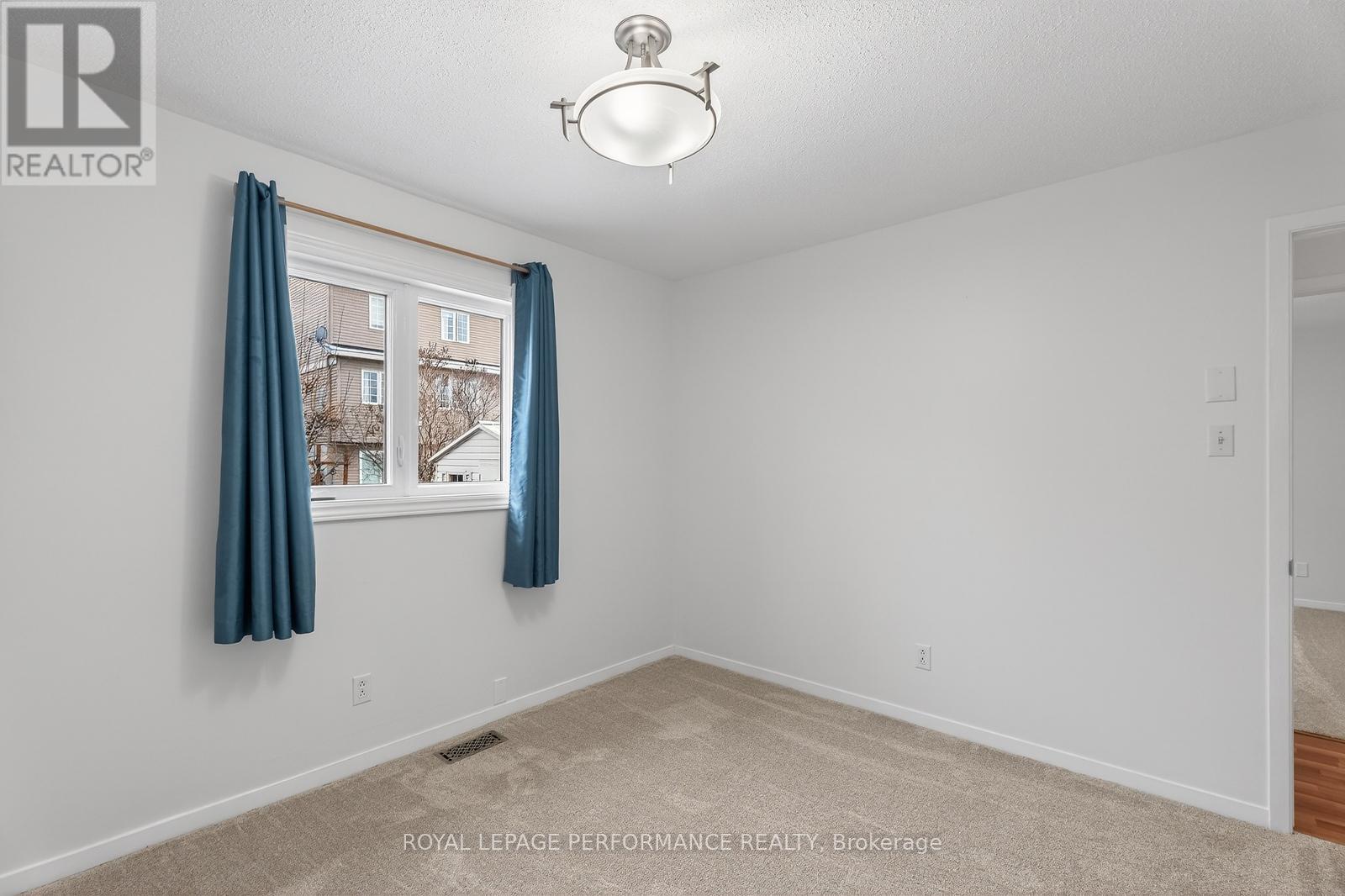 1032 Lawrence Street, Clarence-Rockland, Ontario K4K 1N1 - Photo 20 - X12592648