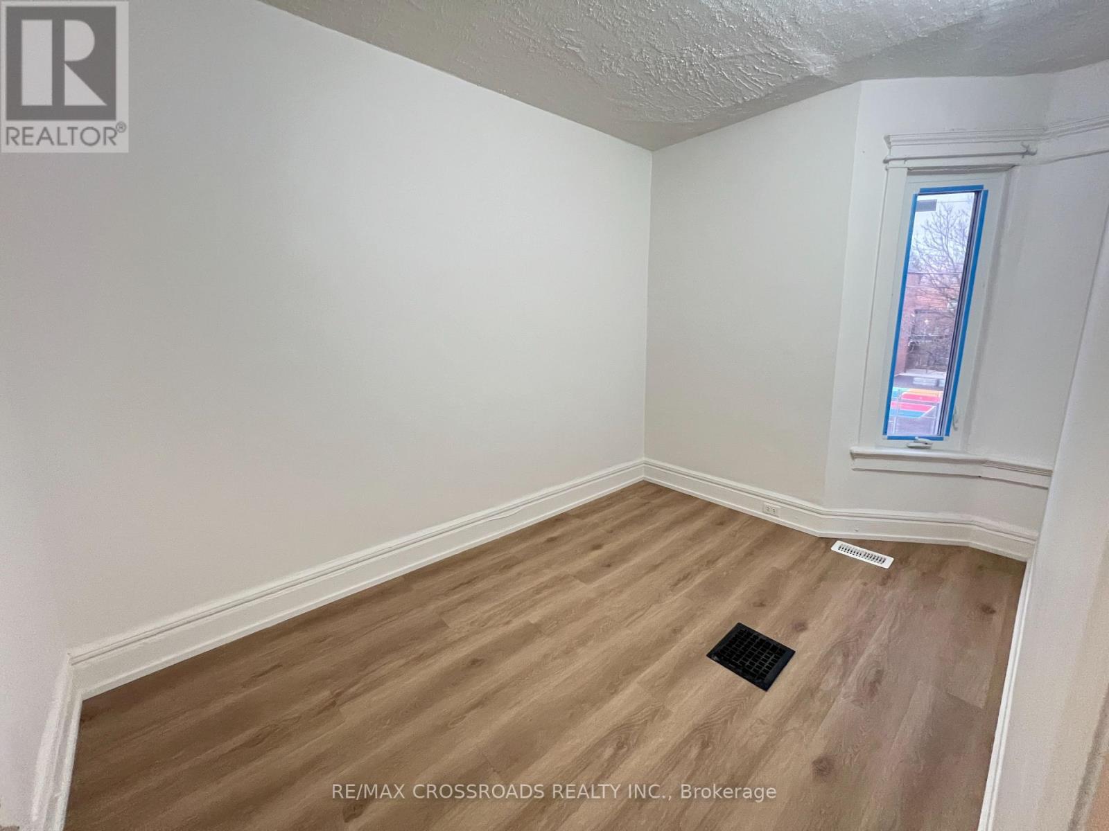 Unit 2 - 82 Curzon Street, Toronto, Ontario  M4M 3B4 - Photo 12 - E12591970