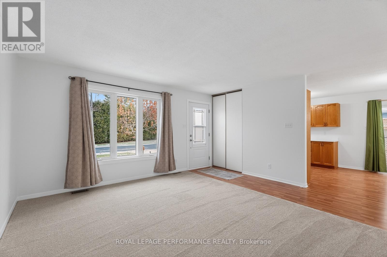 1032 Lawrence Street, Clarence-Rockland, Ontario K4K 1N1 - Photo 6 - X12592648