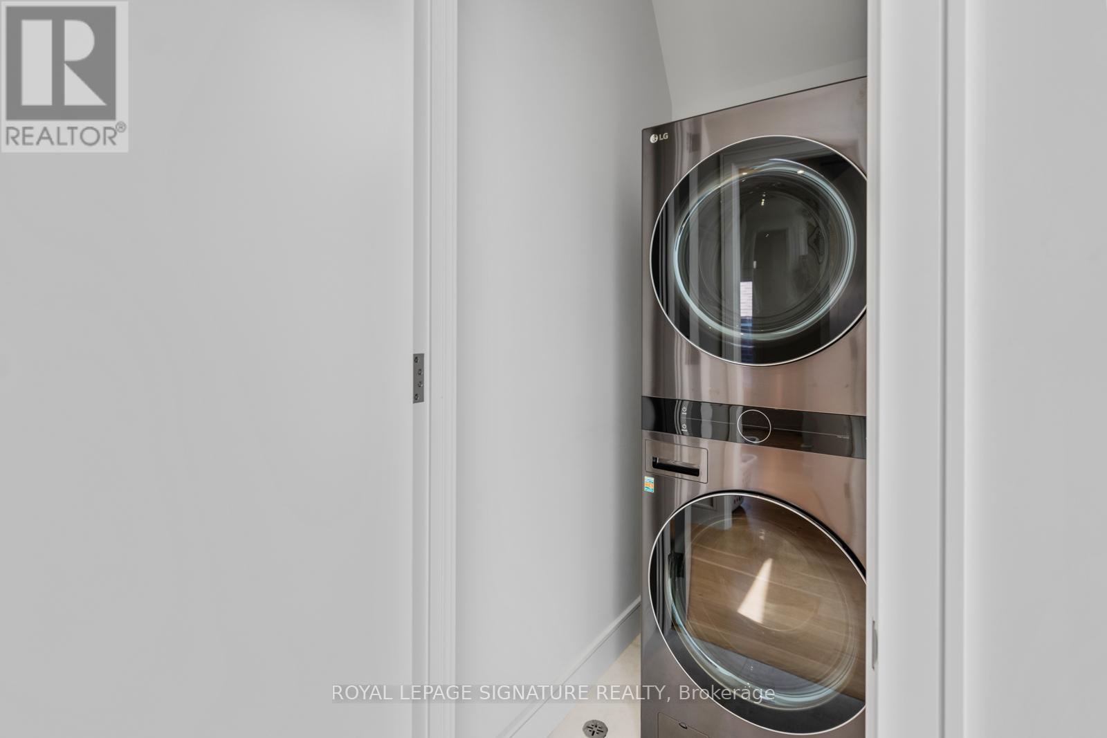 105 Gledhill Avenue, Toronto, Ontario  M4C 5K7 - Photo 20 - E12592040