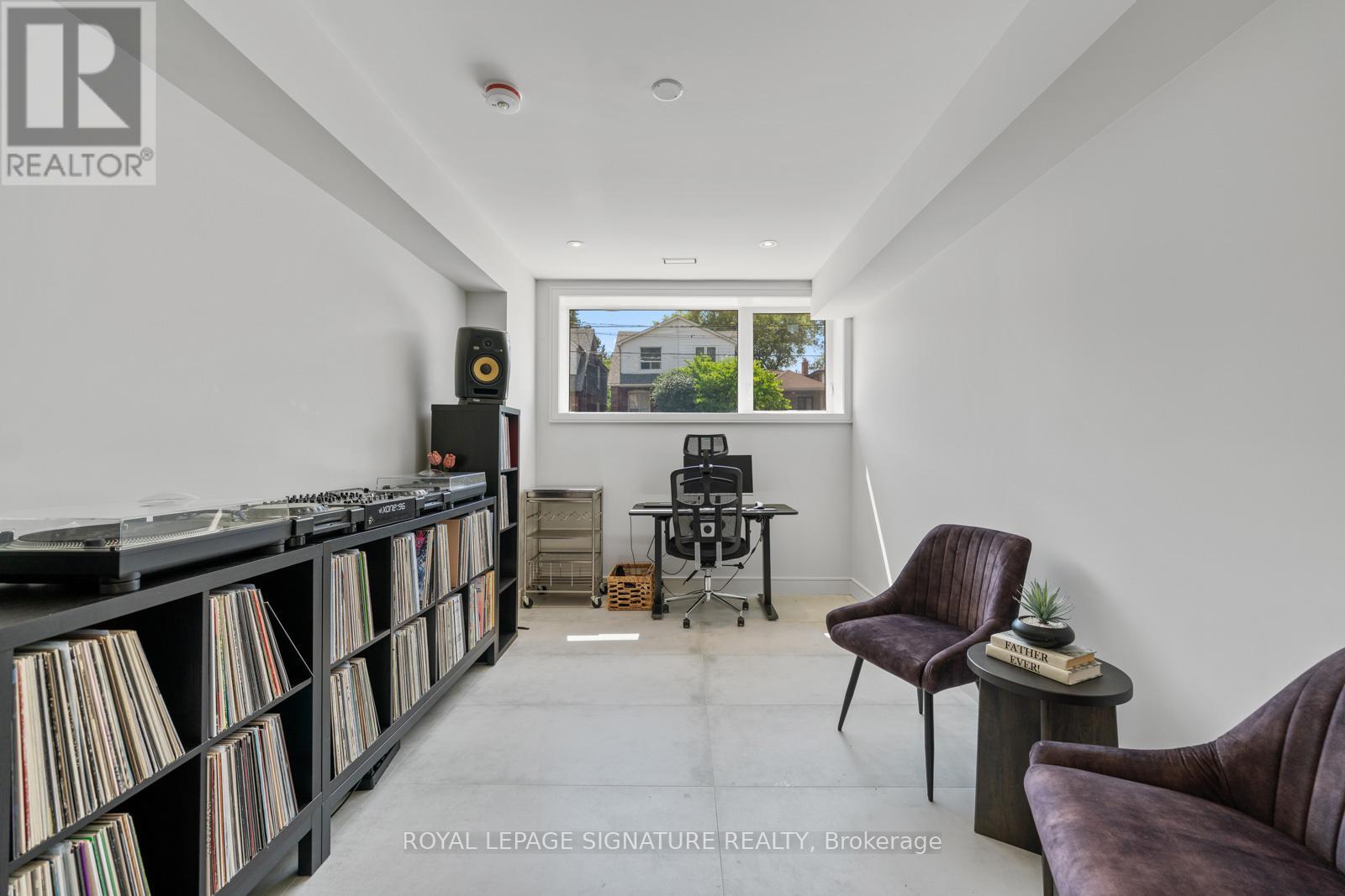 105 Gledhill Avenue, Toronto, Ontario  M4C 5K7 - Photo 38 - E12592040