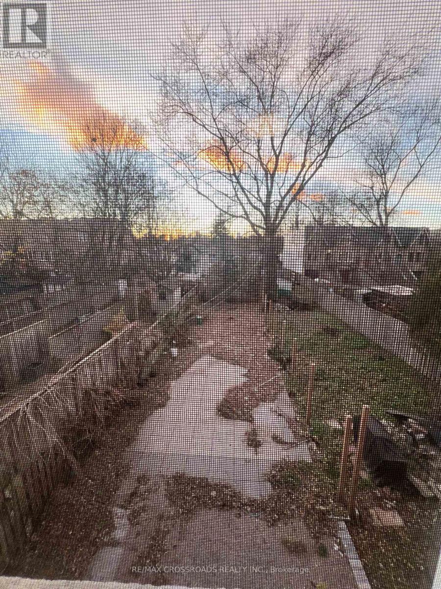 Unit 2 - 82 Curzon Street, Toronto, Ontario  M4M 3B4 - Photo 13 - E12591970