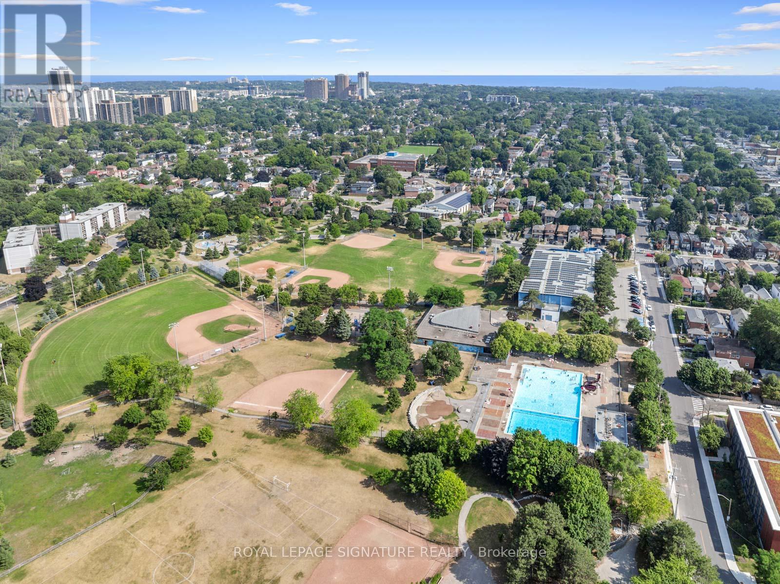 105 Gledhill Avenue, Toronto, Ontario  M4C 5K7 - Photo 48 - E12592040