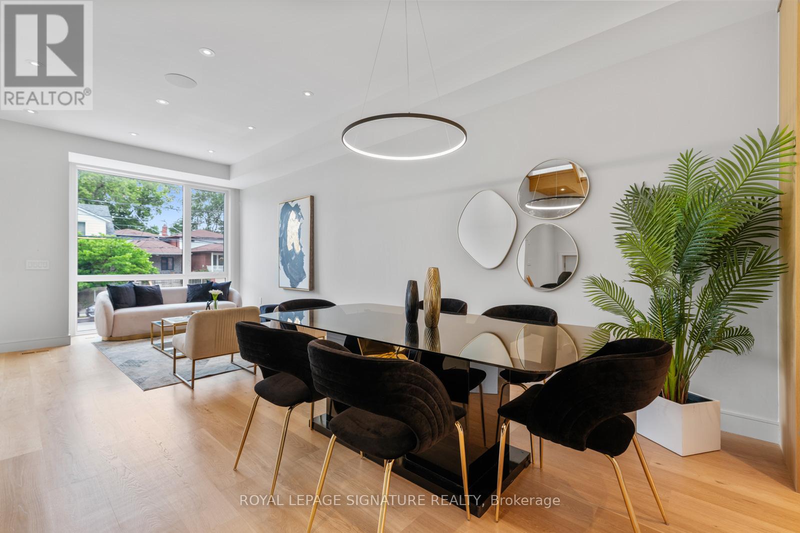 105 Gledhill Avenue, Toronto, Ontario  M4C 5K7 - Photo 5 - E12592040