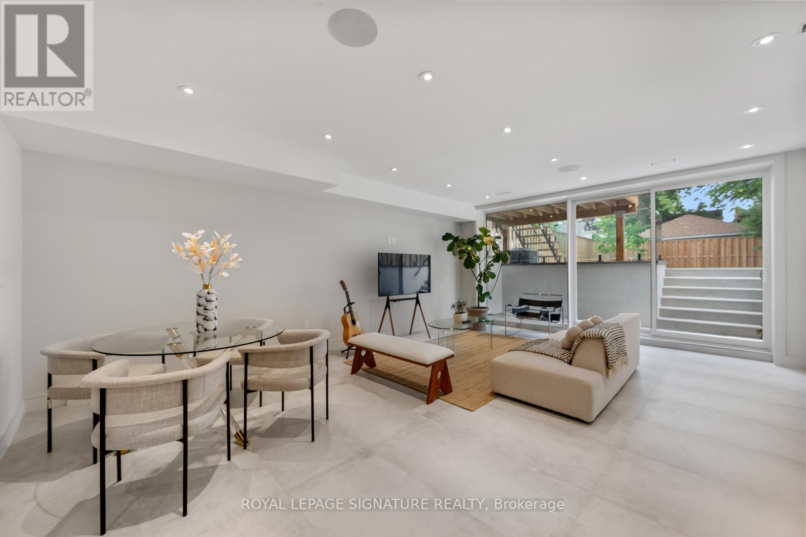 105 Gledhill Avenue, Toronto, Ontario  M4C 5K7 - Photo 35 - E12592040