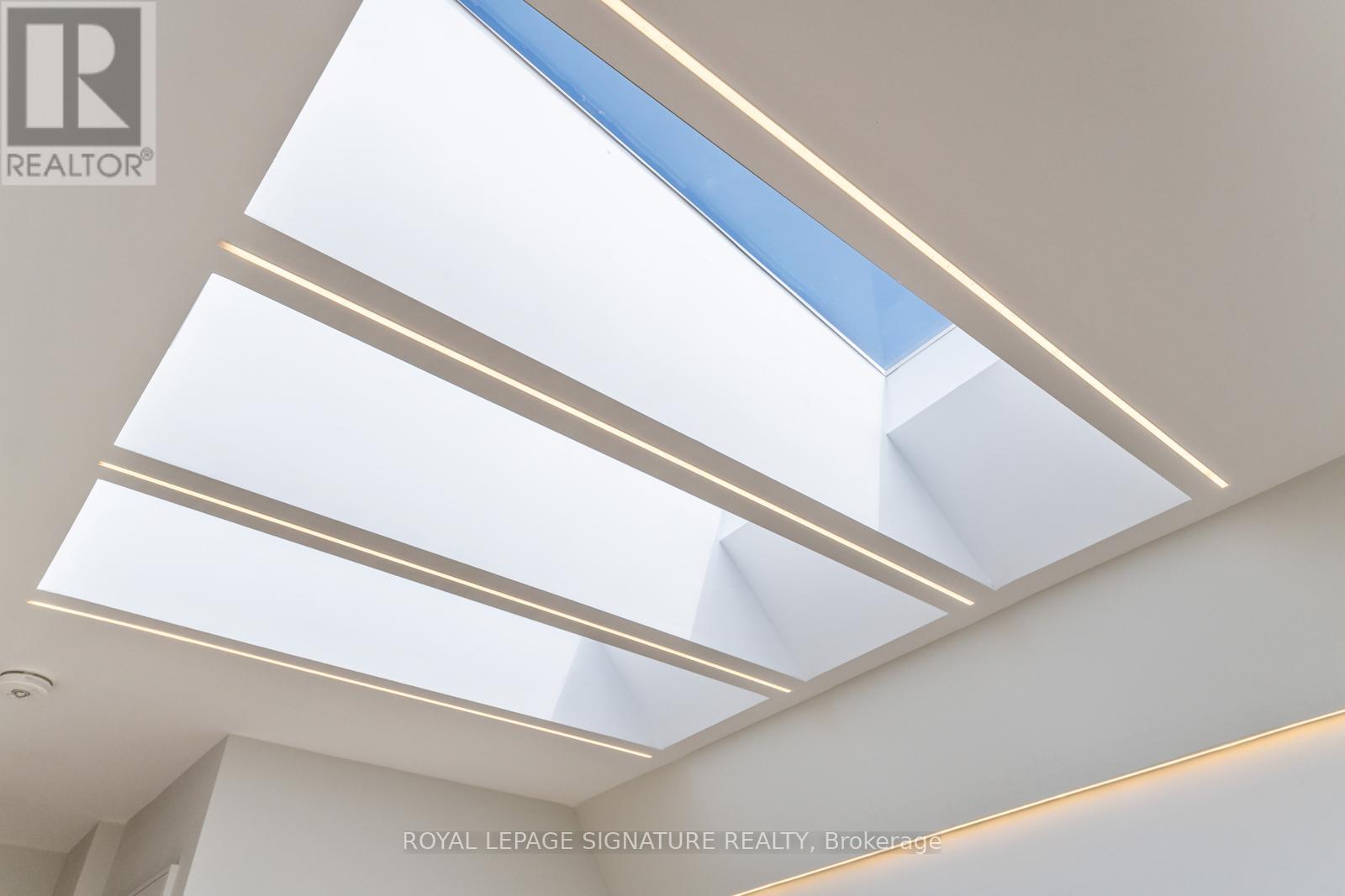 105 Gledhill Avenue, Toronto, Ontario  M4C 5K7 - Photo 18 - E12592040