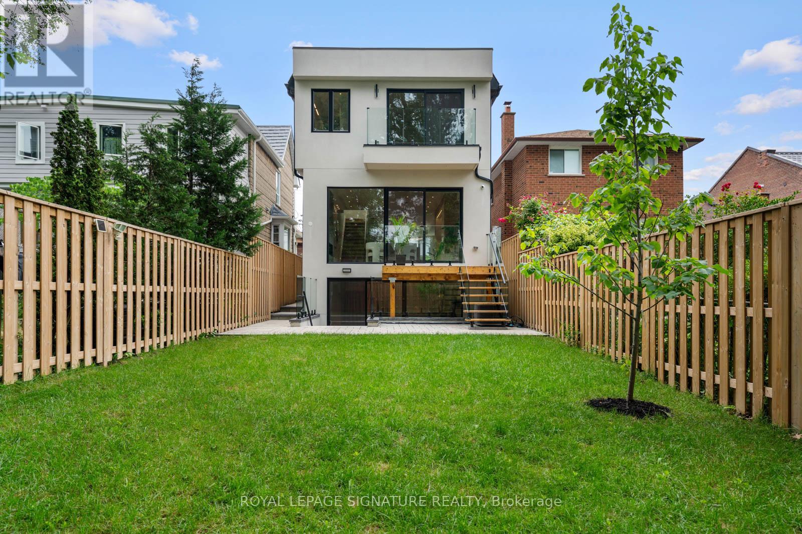 105 Gledhill Avenue, Toronto, Ontario  M4C 5K7 - Photo 44 - E12592040