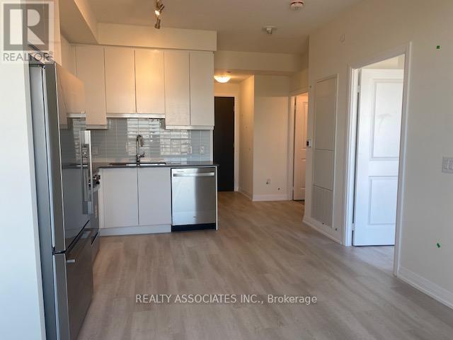 1321 - 3270 Sheppard Avenue E, Toronto, Ontario  M1T 3K3 - Photo 4 - E12592100