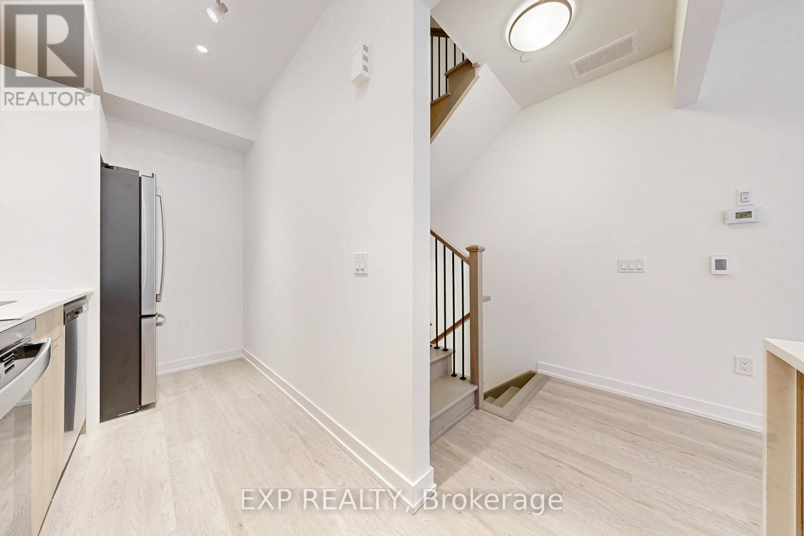 7 - 3069 Pharmacy Ave Avenue, Toronto, Ontario  M1W 2H1 - Photo 10 - E12592184