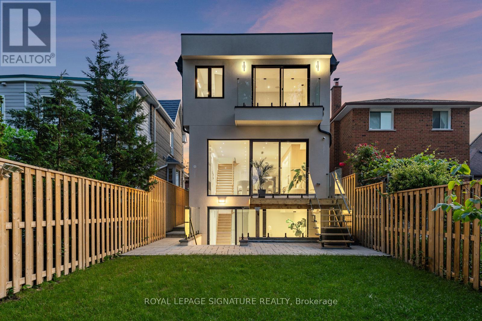 105 Gledhill Avenue, Toronto, Ontario  M4C 5K7 - Photo 45 - E12592040