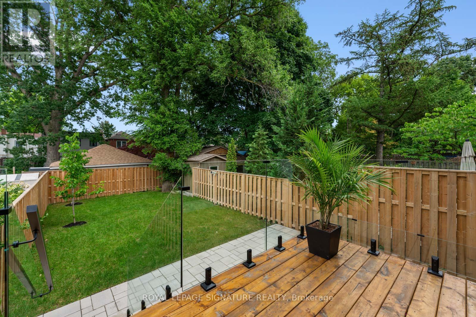 105 Gledhill Avenue, Toronto, Ontario  M4C 5K7 - Photo 42 - E12592040