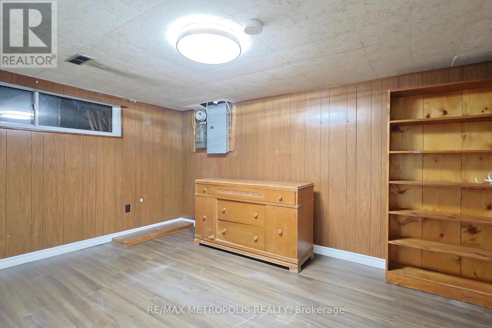 Bsmt - 23 Mountland Drive, Toronto, Ontario  M1G 2N7 - Photo 7 - E12592440